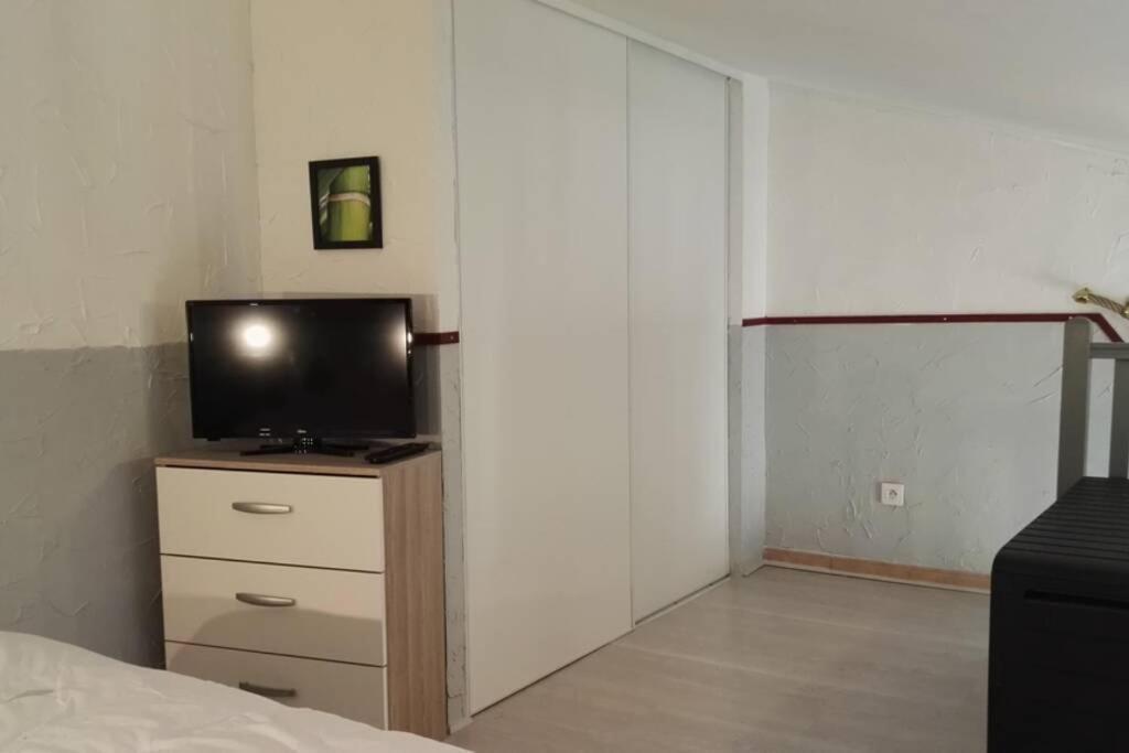 Studio Mezzanine En Residence Avec Piscine Au Village Ле-Баркарес Екстер'єр фото